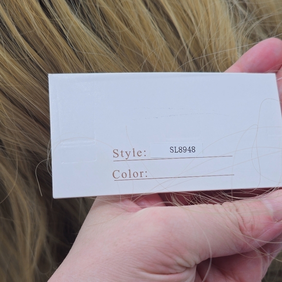 Uniwigs Silk Bow Honey Blonde w/ Shadow Root Wavy Synthetic Lace Front Wig - Picture 7 of 10